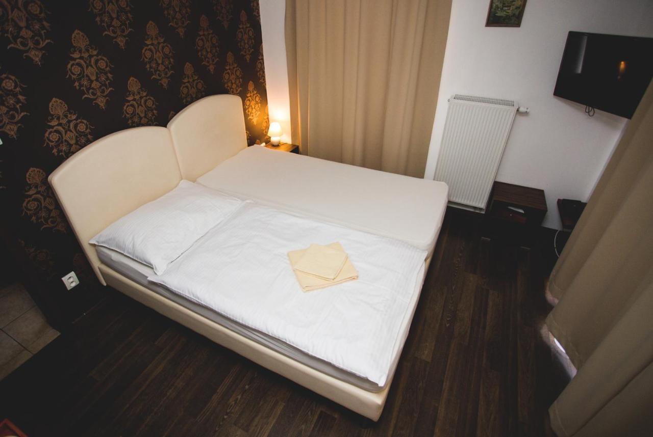 Penzion Trattoria Presov Ngoại thất bức ảnh